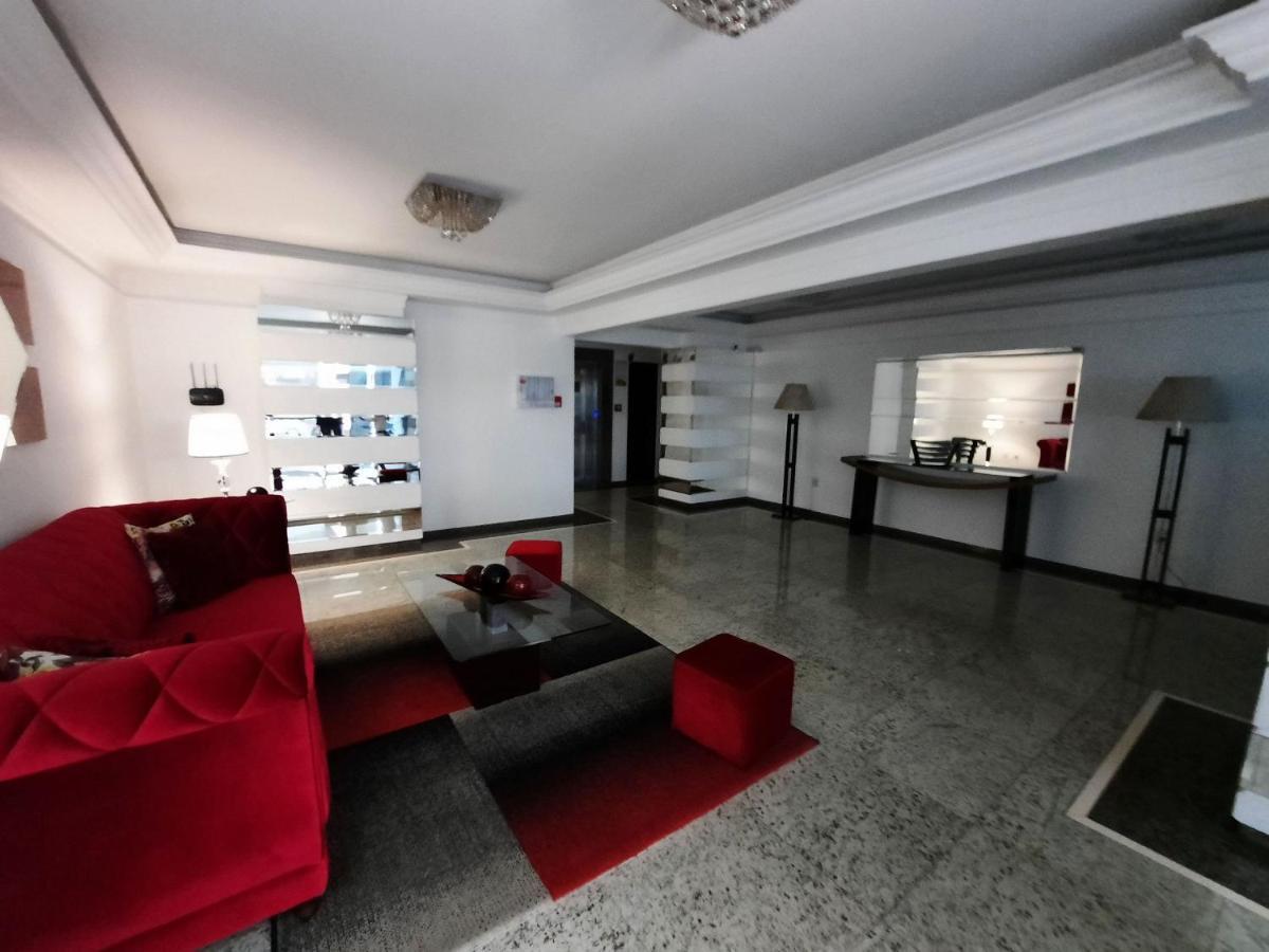 Apto Amplo 1Suite Mais 2Quartos - Quadra Mar 50M Da Praia - Somente Familiares Balneário Camboriú Εξωτερικό φωτογραφία